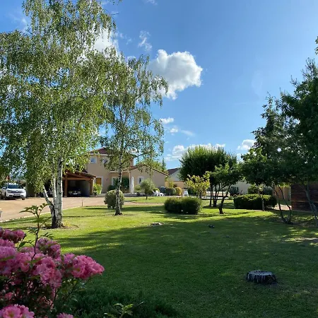 Bed & Breakfast La Tonnellerie Montbrison